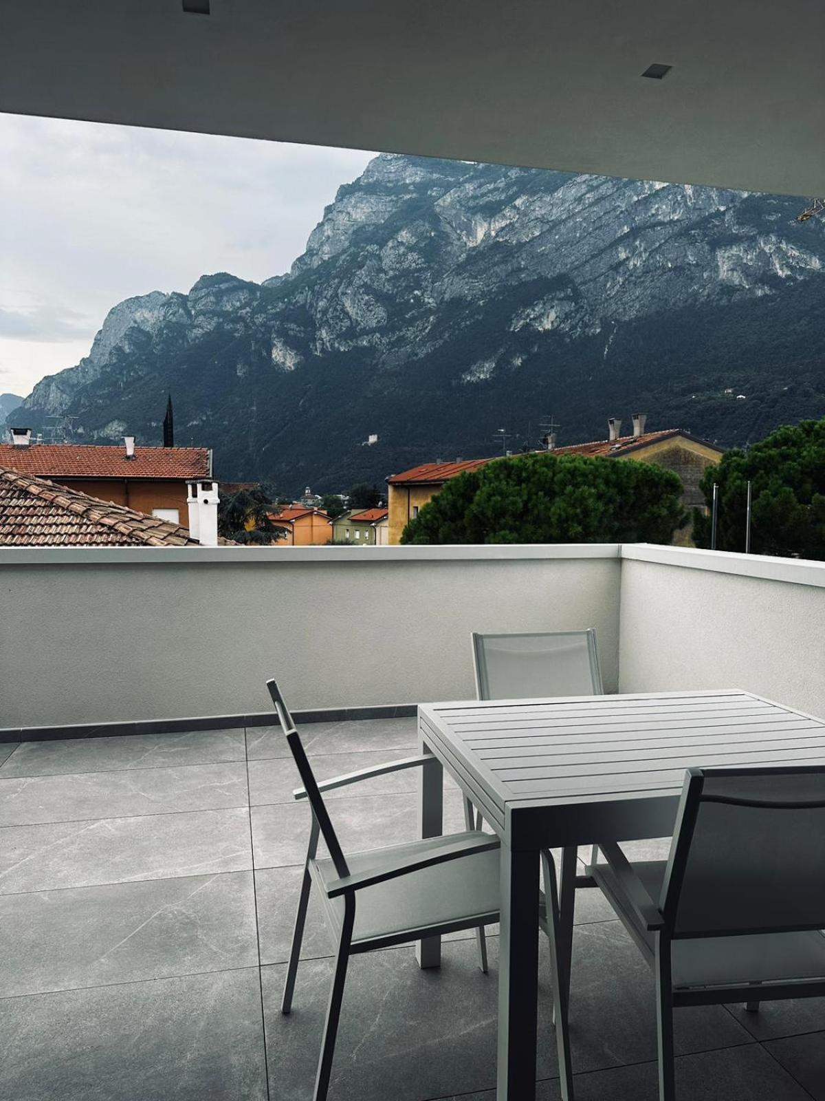 Ad Suite Apartment Riva del Garda Exterior photo