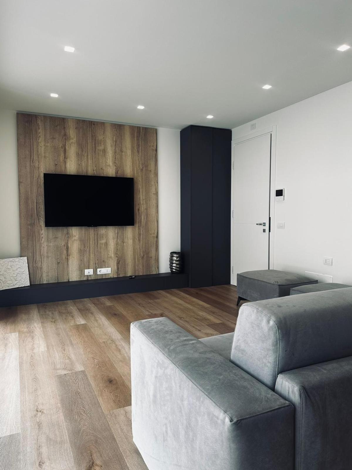 Ad Suite Apartment Riva del Garda Exterior photo